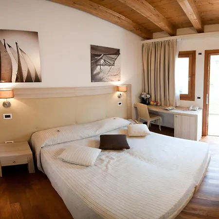 Tre Merli Отель