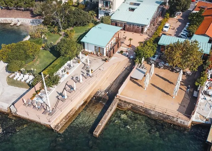 特雷梅尔利海滩酒店