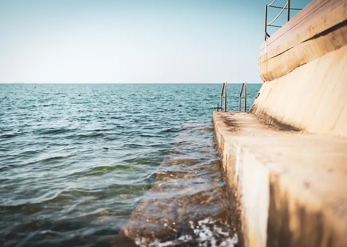 特雷梅尔利海滩酒店