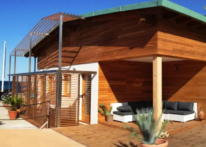 特雷梅尔利海滩酒店